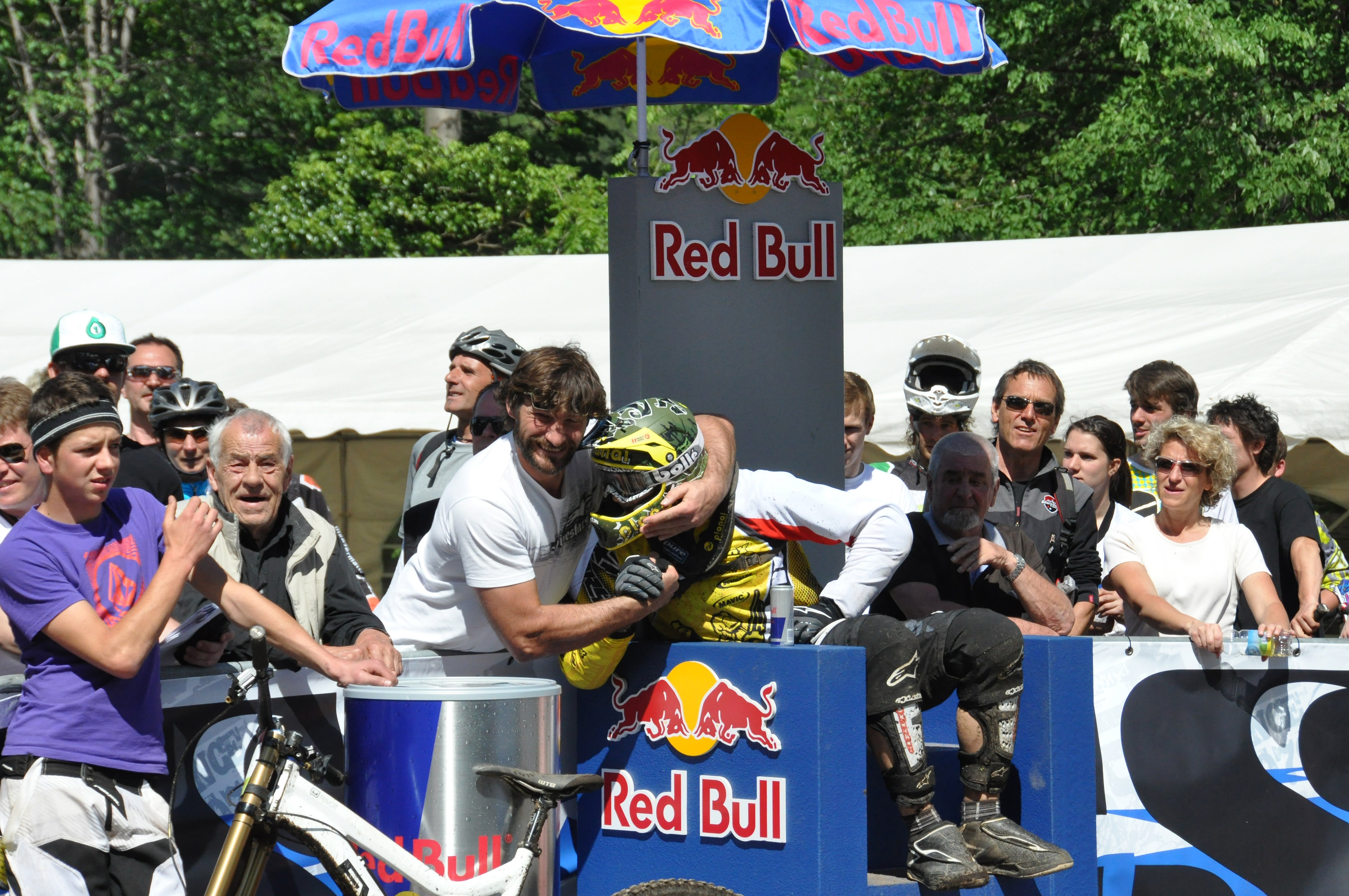 iXS DH Cup