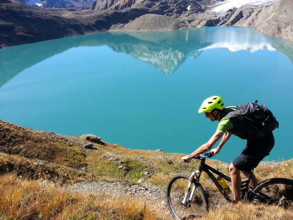 Il lago del Gries, nel Canton Vallese