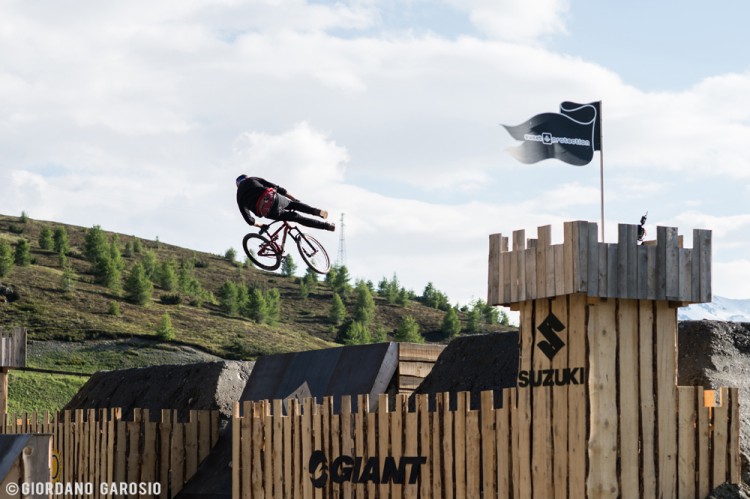 nineknights02