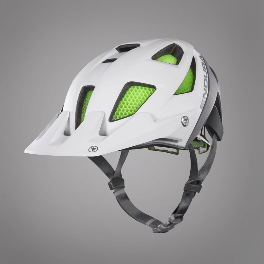 MT500-Helmet-01-1100x1100.jpg