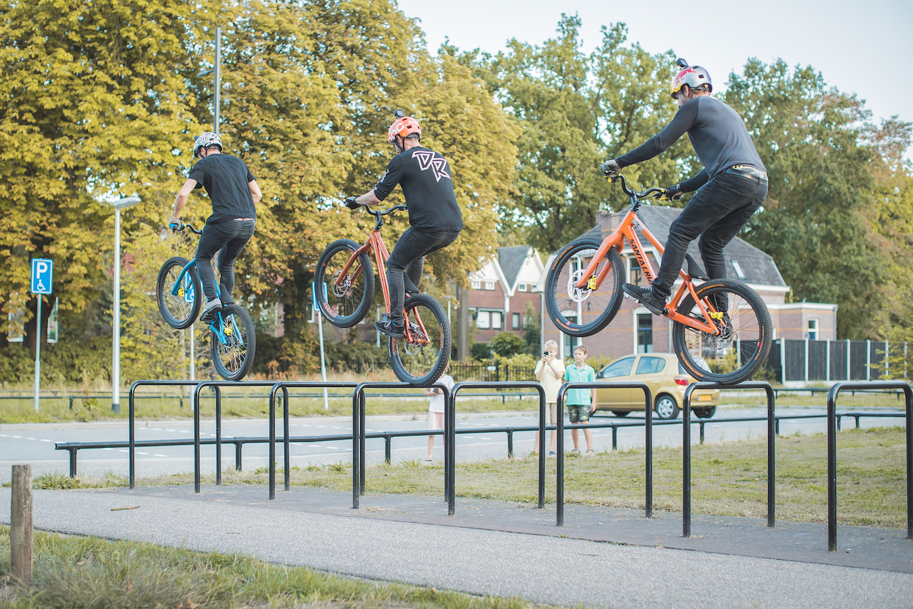 Danny-MacAskill-Duncan-Shaw-and-Ali-Clarkson-riding-in-Eindhoven-Netherlands-Photo-by-Dave-Mackison.jpg