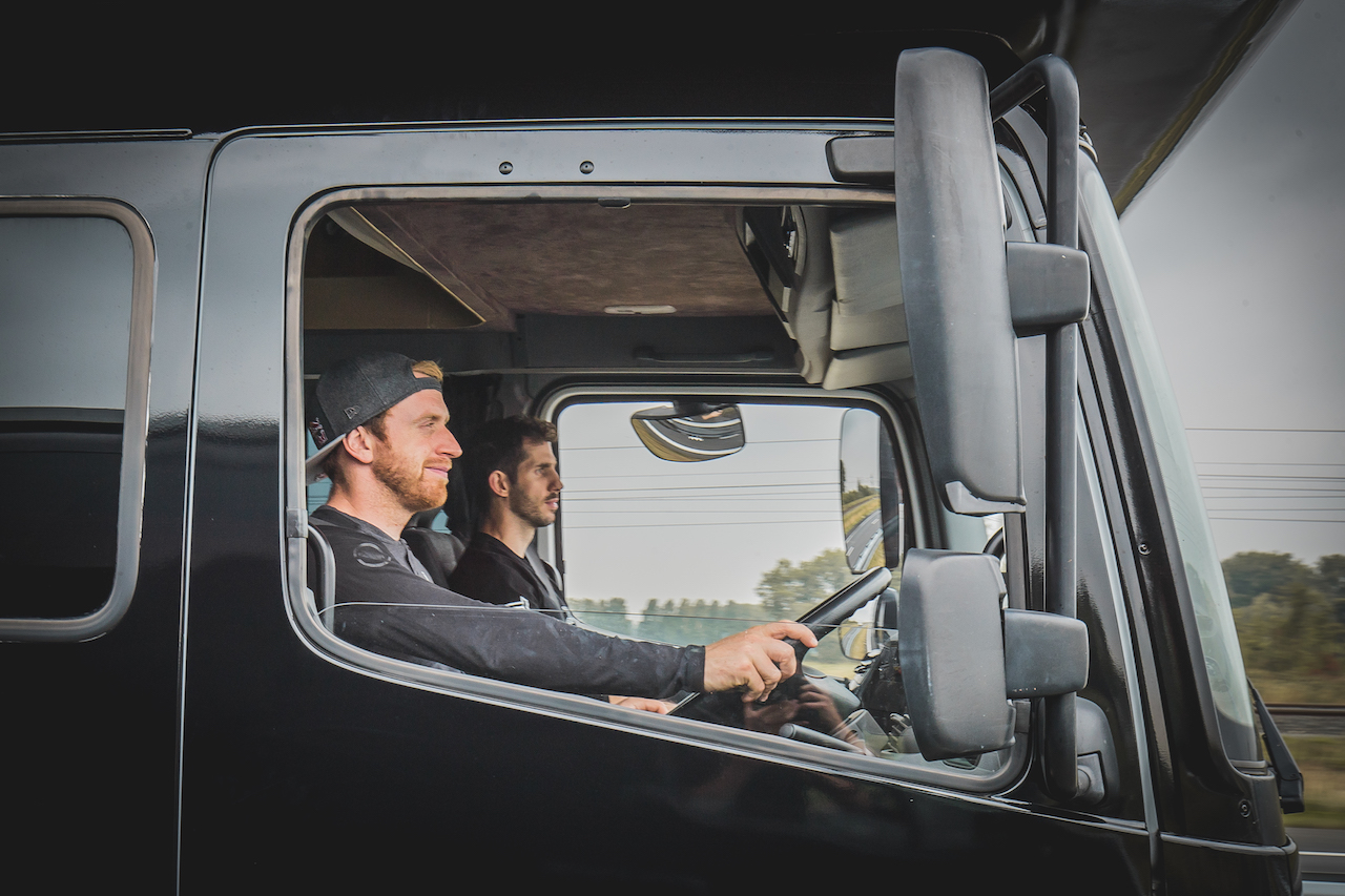 Danny-MacAskill-driving-the-Drop-Roll-campervan-aka´The-Truck´-Photo-by-Dave-Mackison.jpg