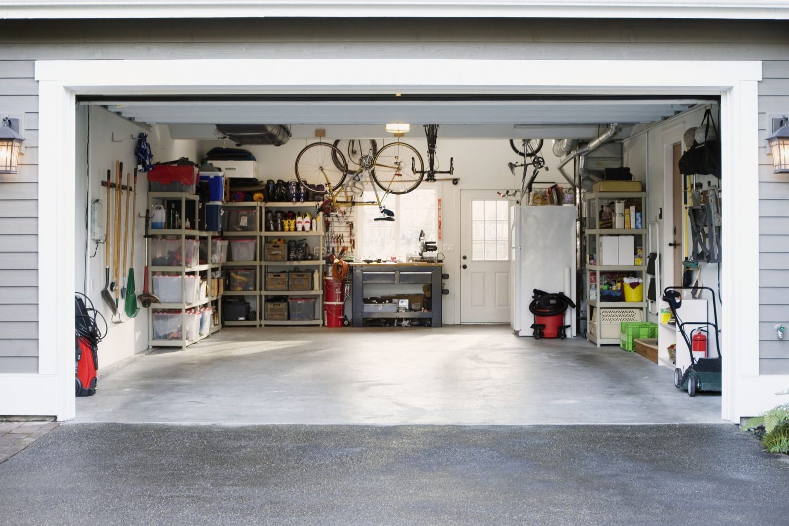 garage1-1600x1067.jpg