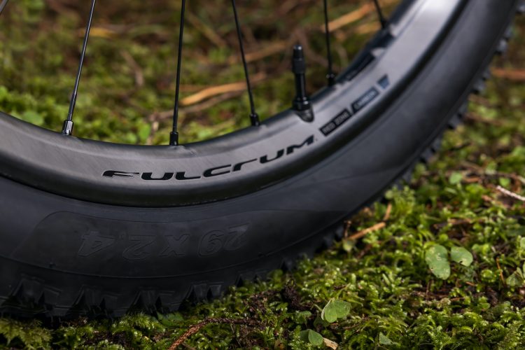 Fulcrum Red Zone Carbon