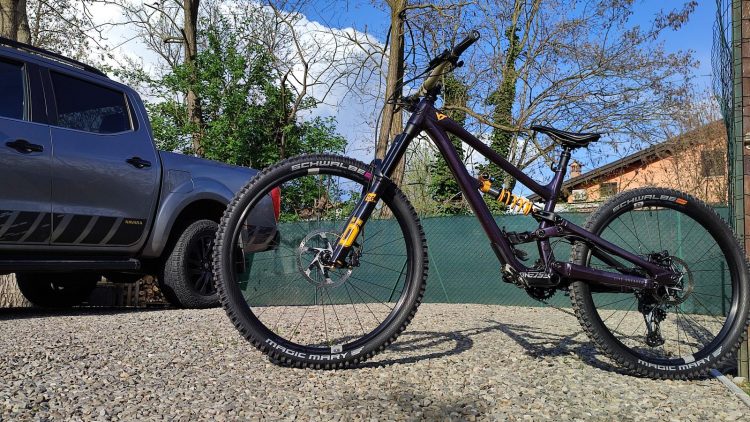 YT Capra MX