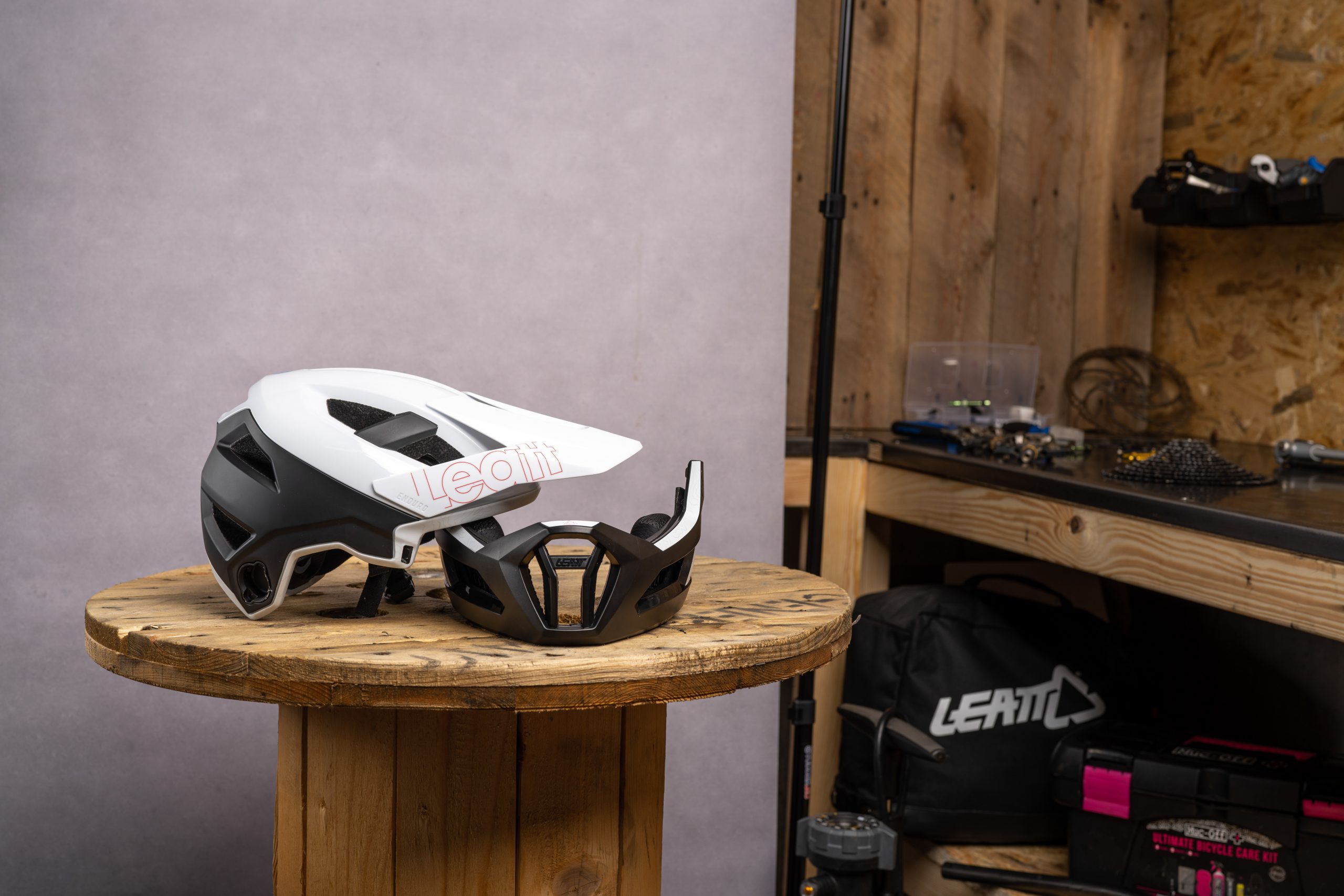 Nuovo casco modulare Leatt 3.0 Enduro